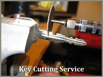 Near West Side IL Locksmith Store, Near West Side, IL 312-340-6139 - key-cutting